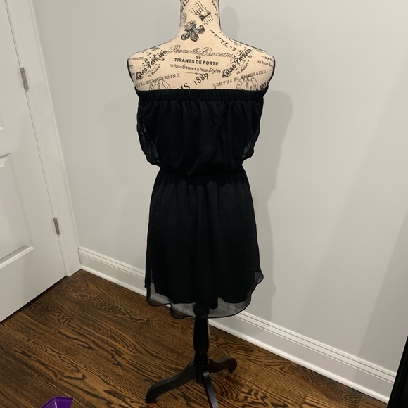 Express Dress (Medium) - Picture 3 of 6